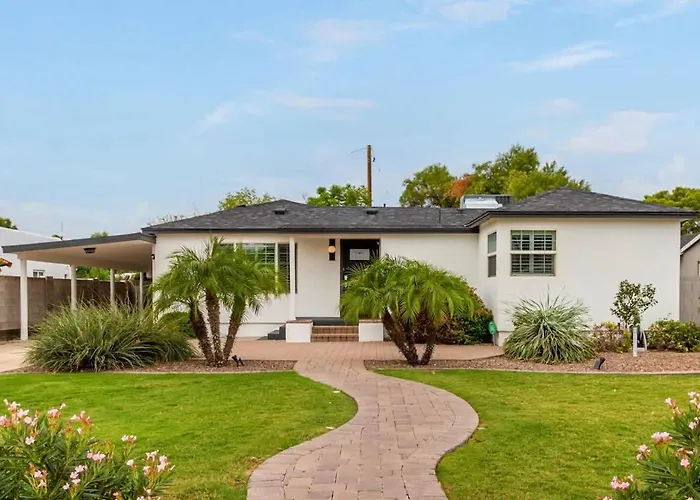 Casa Gia- Quiet Luxury Biltmore Area - Heated Pool *